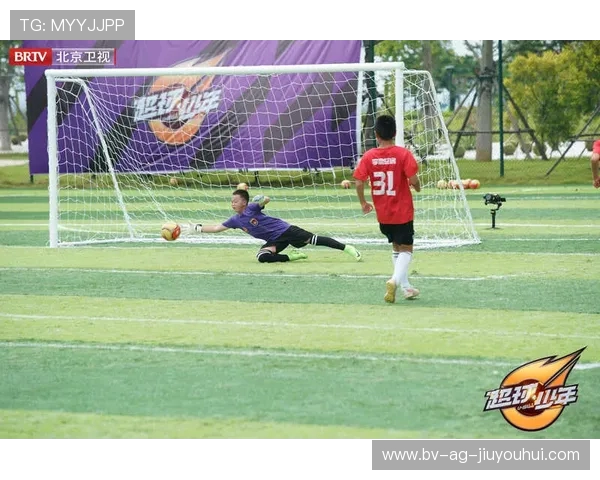 吴川足球欧仔：从街头少年到职业球员的成长历程与心路历程